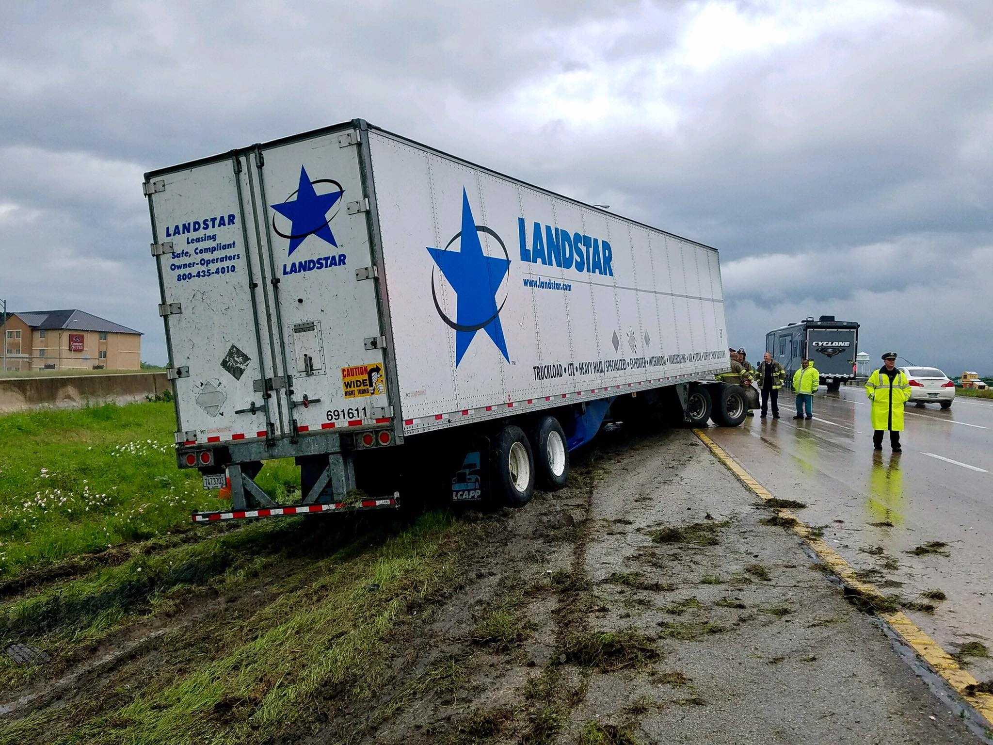 The Nightmarish Scene At The I-35 Waco Crash